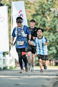 BIB: 
                            <button type="button" onclick="openModal(25948252)" class="btn btn-primary btn-sm float-right btn-popup" data-toggle="modal" data-target=".modal-high-quality">
                        <i class="fas fa-shopping-cart"></i> Add to Cart
                    </button>
                                            <button type="button" onclick="isThisMe(25948252, true)" class="btn btn-success btn-sm float-right btn-popup btn-isme hidden" data-toggle="tooltip" data-placement="bottom" title="นี่คือรูปของคุณใช่ไหม คลิกที่นี่เพื่อเอาเข้าอัลบั้ม">
                        <i class="fas fa-plus"></i> Add to album
                    </button>
                    <button type="button" onclick="isThisMe(25948252, false)" class="btn btn-warning btn-sm float-right btn-popup btn-isnotme hidden">
                        <i class="fas fa-ban"></i> Remove from album
                    </button>